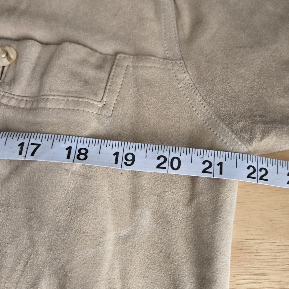 Beige Button-Up Shirt - Picture 3 of 5